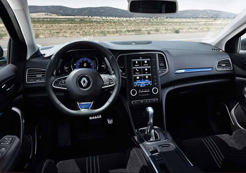 La conducción de Renault Mégane, combinación perfecta de eficiencia y deportividad