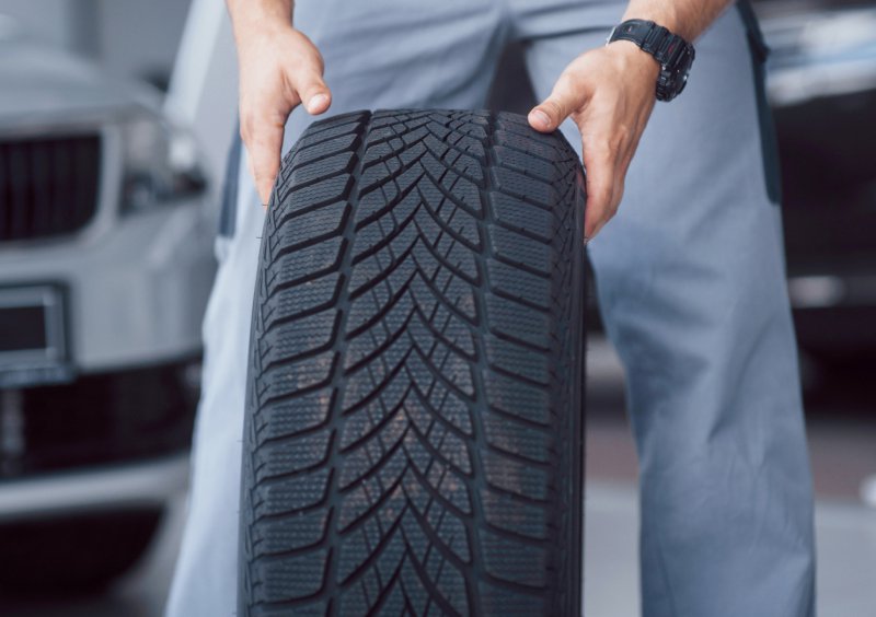 3 acciones que deterioran tus neumáticos